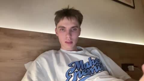 Luis online show from January 18, 11:41 pm