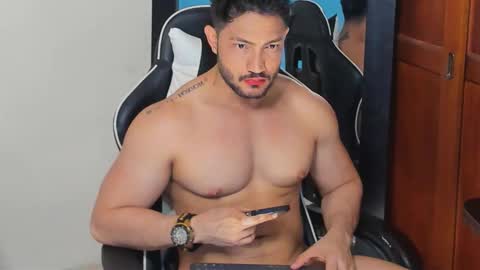 luis_baptista online show from September 24, 2:04 am