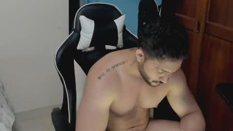 Snapshot of luis_baptista chatting on May 6, 1:47 am luis_baptista online show from May 6, 1:47 am