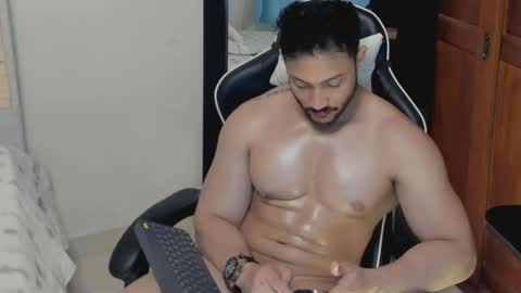 Snapshot of luis_baptista chatting on May 15, 11:12 pm luis_baptista online show from May 15, 11:12 pm