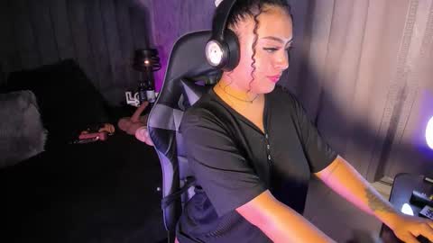       online show from February 13, 10:39 pm