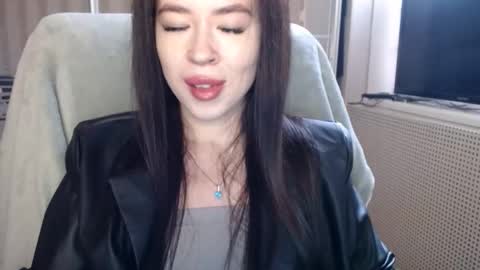 Snapshot of luisa_domina chatting on October 10, 9:30 am luisa lovedom online show from October 10, 9:30 am