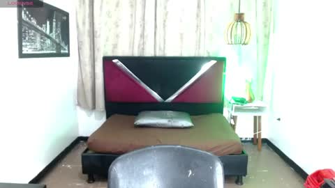 luisa_torres__ online show from April 18, 3:21 am