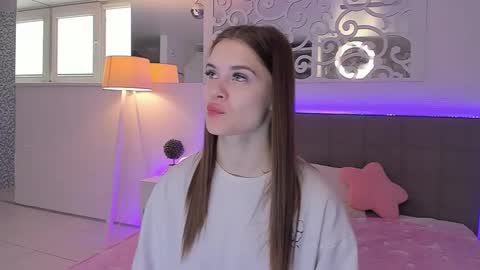 Snapshot of luisaclover chatting on April 30, 12:22 pm LuisaClover online show from April 30, 12:22 pm