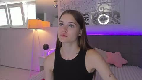 Snapshot of luisaclover chatting on July 11, 12:19 pm LuisaClover online show from July 11, 12:19 pm