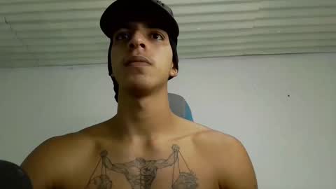 Snapshot of luisadrianguzmansantander5 chatting on October 24, 10:11 am luisadrianguzmansantander5 online show from October 24, 10:11 am