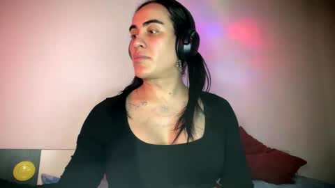 Snapshot of luisamonsterdick chatting on February 10, 12:15 am Luisa Monsters online show from February 10, 12:15 am