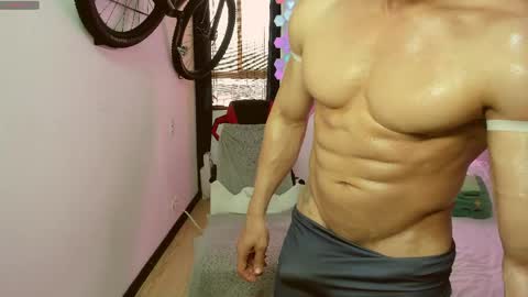 Snapshot of luisfernikesportboy chatting on April 21, 9:17 pm Luis Fer PVT IS OPEN online show from April 21, 9:17 pm