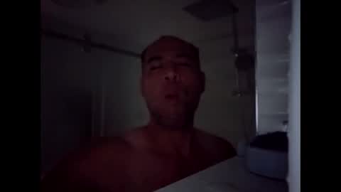 Snapshot of luisgspotdetector chatting on October 17, 12:36 am luisgspotdetector online show from October 17, 12:36 am