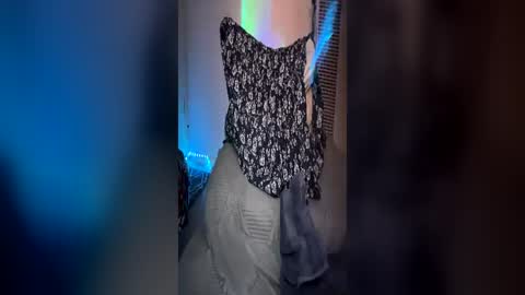 luisjg24hrs online show from July 7, 6:12 pm