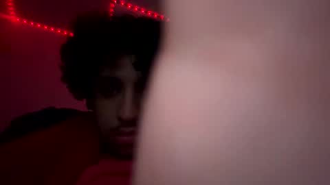 luisreynoso9091 online show from March 26, 5:40 pm