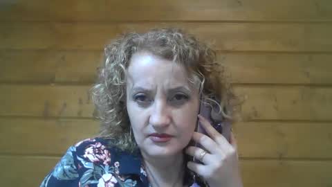 luiza_lam online show from March 23, 10:19 am