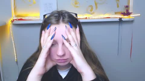 Luiza online show from December 11, 11:08 am