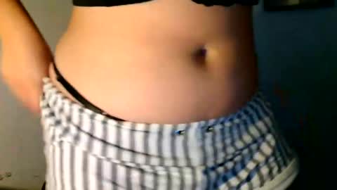 Snapshot of luizapop chatting on July 15, 9:53 pm luizapop online show from July 15, 9:53 pm