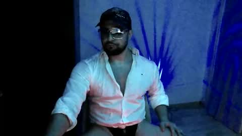 Snapshot of luk_me chatting on February 15, 1:24 am luk_me online show from February 15, 1:24 am