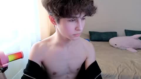 Snapshot of lukahayes chatting on February 13, 1:51 pm lukahayes online show from February 13, 1:51 pm