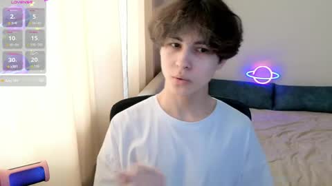 lukahayes online show from April 14, 1:28 pm