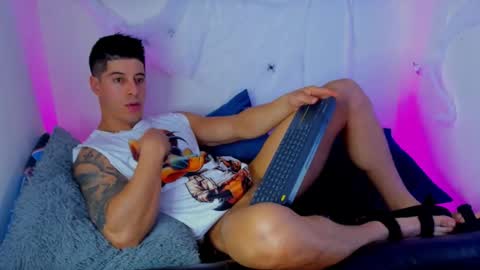 Lukas Green online show from October 17, 6:49 am