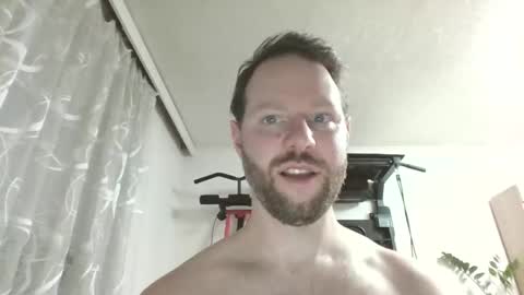 Snapshot of luke91_t chatting on January 19, 4:00 pm luke91_t online show from January 19, 4:00 pm