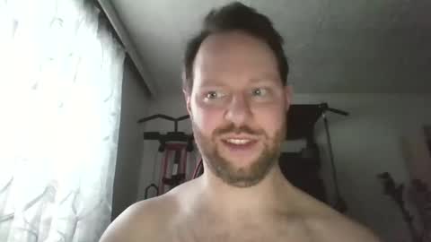 Snapshot of luke91_t chatting on February 2, 3:11 pm luke91_t online show from February 2, 3:11 pm