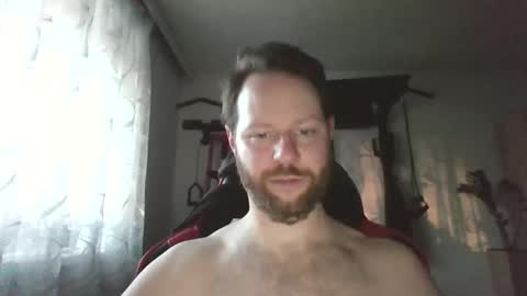 Snapshot of luke91_t chatting on March 2, 4:25 pm luke91_t online show from March 2, 4:25 pm