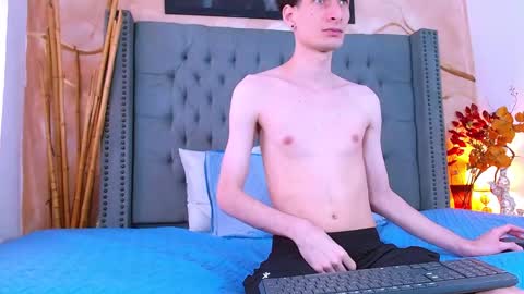 Snapshot of luke_carter chatting on February 20, 1:22 pm luke_carter online show from February 20, 1:22 pm