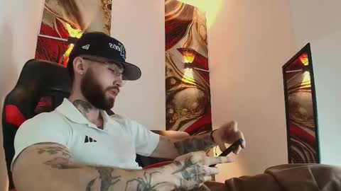 LUKE online show from October 17, 1:25 pm