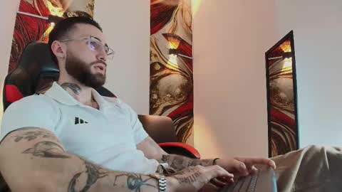 LUKE online show from November 5, 1:22 pm