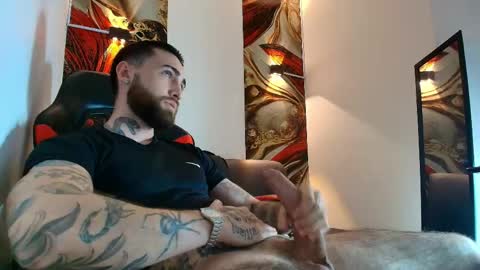Snapshot of luke_davis01 chatting on May 11, 2:45 pm LUKE online show from May 11, 2:45 pm