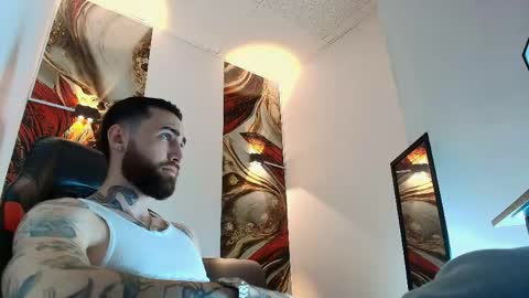Snapshot of luke_davis01 chatting on May 21, 1:07 pm LUKE online show from May 21, 1:07 pm