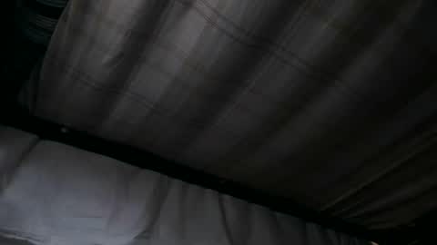 Snapshot of luke_rex chatting on December 25, 9:11 pm luke online show from December 25, 9:11 pm