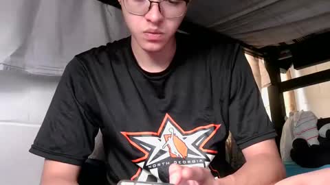 Snapshot of luke_rex chatting on December 31, 5:29 pm luke online show from December 31, 5:29 pm