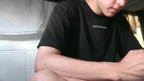 Snapshot of luke_rex chatting on January 5, 8:42 pm luke online show from January 5, 8:42 pm