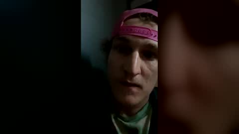 Snapshot of lukeshaft chatting on May 27, 1:19 pm lukeshaft online show from May 27, 1:19 pm
