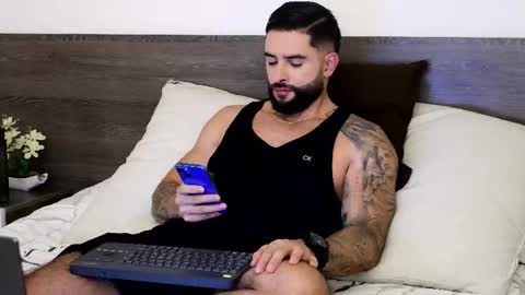 Lukhas f4f online show from October 24, 1:35 am