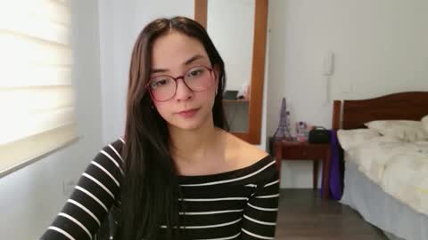Luli online show from May 8, 1:27 pm