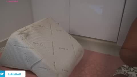 lulitauwu online show from March 26, 2:06 am