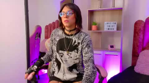 Cookie  online show from December 19, 12:23 pm