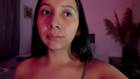 lulu10541697 online show from March 28, 5:40 am