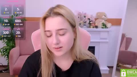 Lily online show from March 4, 10:16 pm