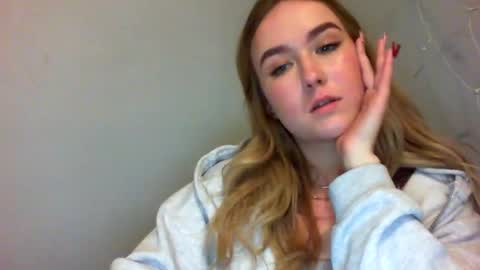 Lulu Baby18 online show from February 2, 7:46 pm