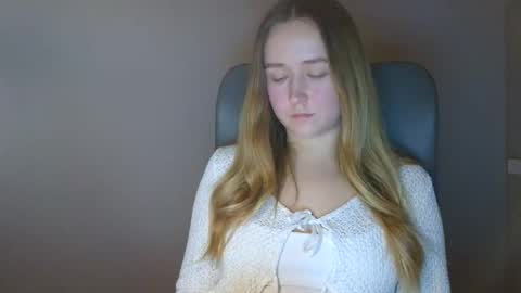 Lulu Baby18 online show from January 7, 8:33 pm