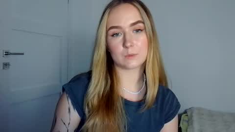 Snapshot of lulu_baby1 chatting on May 16, 3:11 pm Lulu Baby18 online show from May 16, 3:11 pm