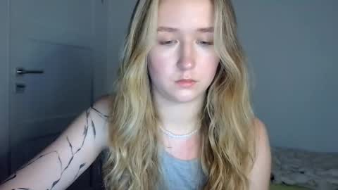 Snapshot of lulu_baby1 chatting on May 25, 8:48 pm Lulu Baby18 online show from May 25, 8:48 pm