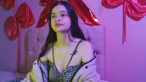 Snapshot of lulu_cm chatting on February 26, 4:28 pm lulu_cm online show from February 26, 4:28 pm