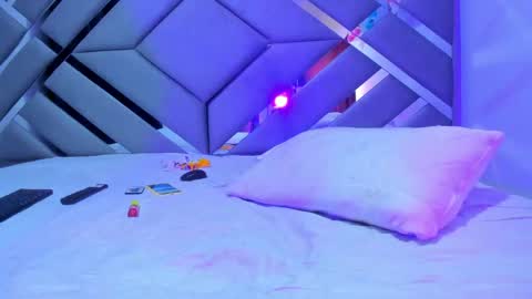 Snapshot of lulu_exotic chatting on May 13, 5:38 am BRENDA TATIANA online show from May 13, 5:38 am