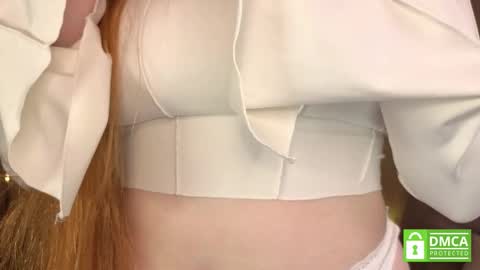 Snapshot of lulu_moons chatting on September 29, 4:23 pm Lulu online show from September 29, 4:23 pm
