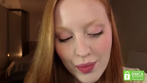 Snapshot of lulu_moons chatting on October 4, 4:16 pm Lulu online show from October 4, 4:16 pm