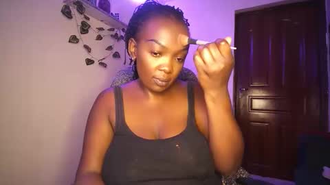 lulu_sparks1 online show from October 15, 4:12 am