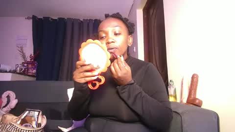 lulu_sparks1 online show from February 2, 2:43 am